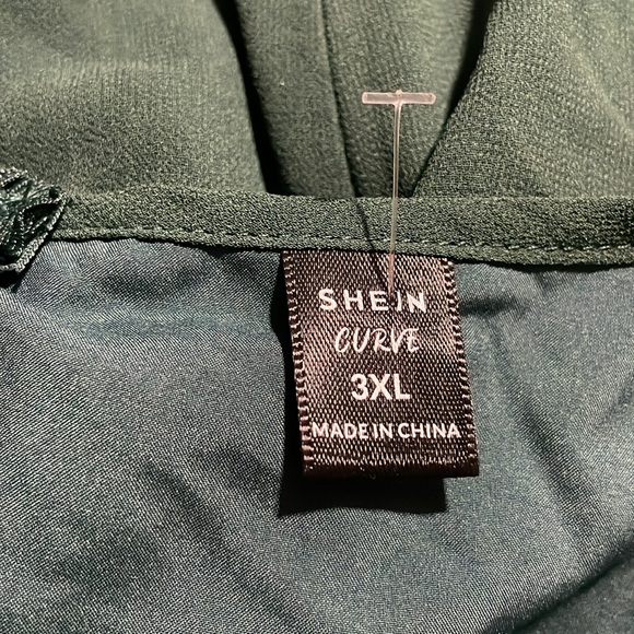 Shein Curve Chic Green V-Neck Dress - Picture 6 of 10